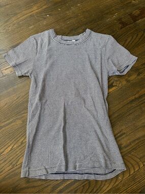 Fitted stripe tshirt